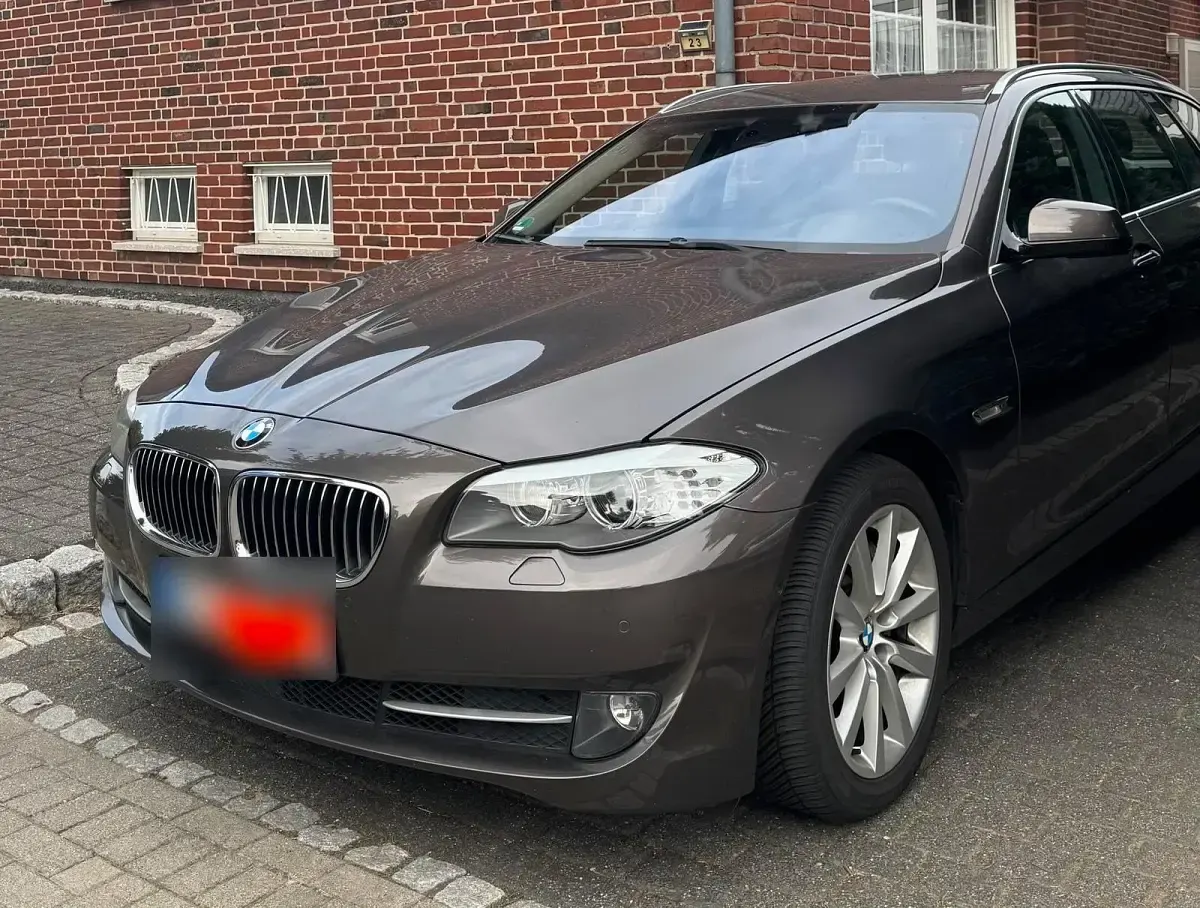 Second-hand BMW 525 218 CP (160 kW) 2012 Maro Break
