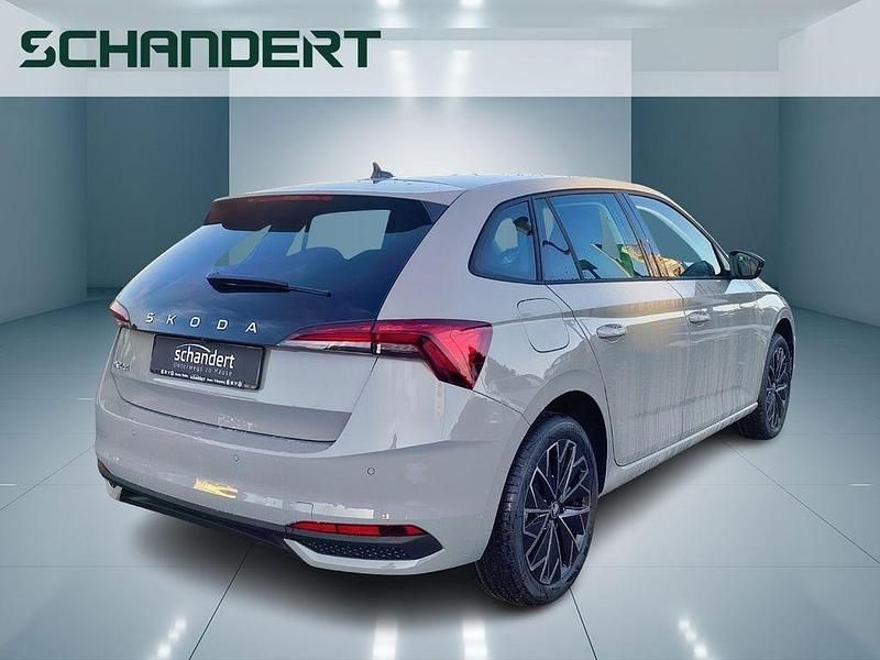 Neu Skoda Scala Selection 150 PS (110 kW) 2026 Steelgrau Kleinwagen