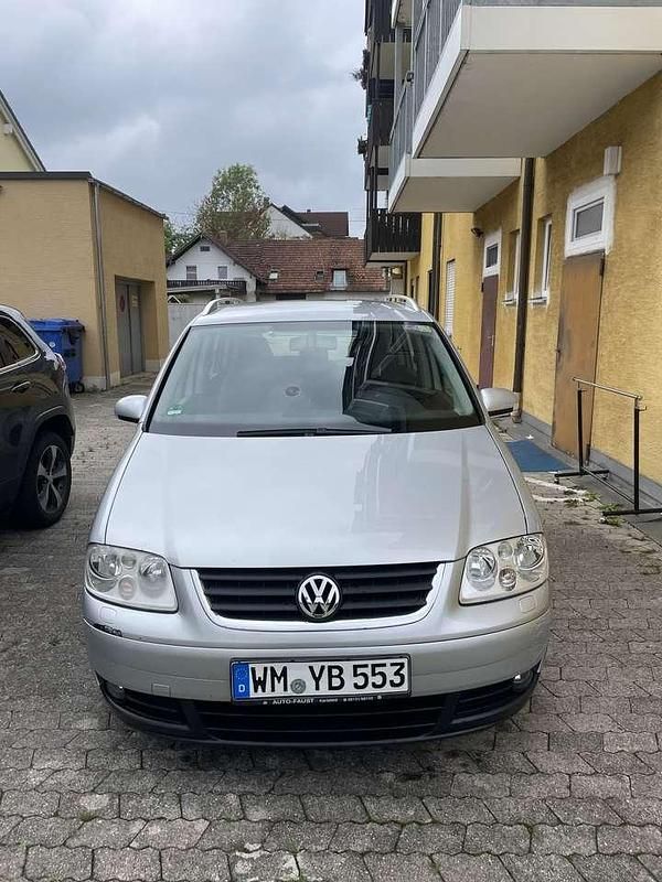 Grau Gebraucht 2006 VW Touran Trendline Van / Kleinbus | 2.800 € (Fairer Preis) - Bild 1/4