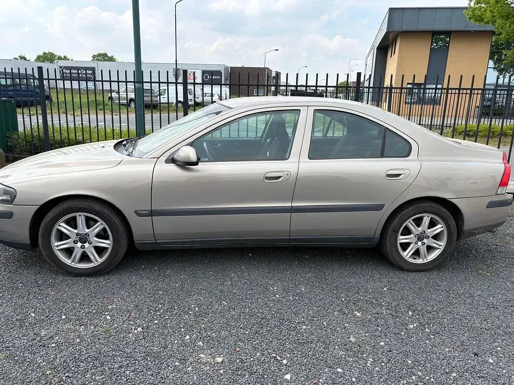 Gebraucht Volvo S60 141 PS (103 kW) 2001 Beige Limousine