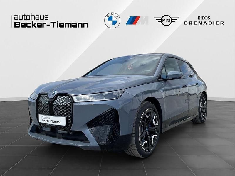 Bmw individual storm bay Gebraucht 2024 BMW iX Sport Line SUV | 77.409 € - Bild 1/4