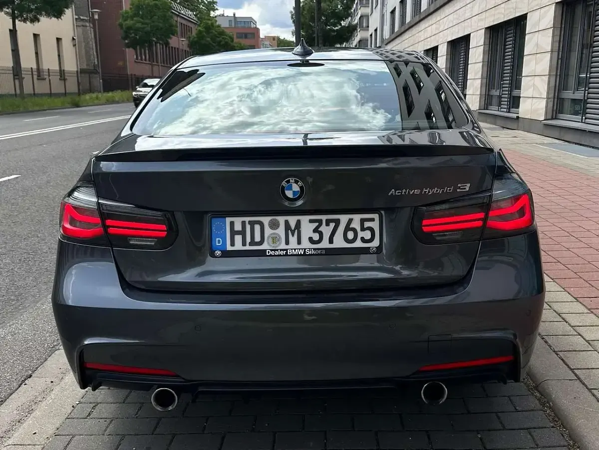 Gebraucht BMW ActiveHybrid 3 Sport Line 306 PS (225 kW) 2013 Grau Limousine
