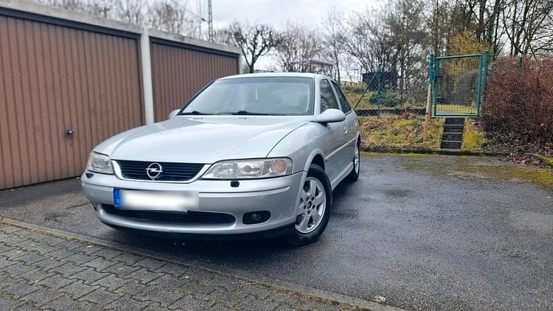Gebraucht Opel Vectra 125 PS (91 kW) 2002 Silber Limousine