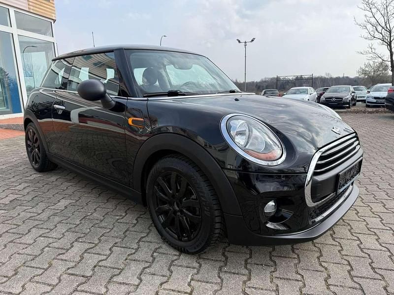 Gebraucht Mini ONE 75 PS (55 kW) 2017 Schwarz Kleinwagen