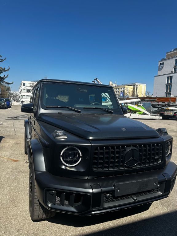 Schwarz Gebraucht 2024 Mercedes G63 AMG AMG SUV | 234.900 € - Bild 1/4