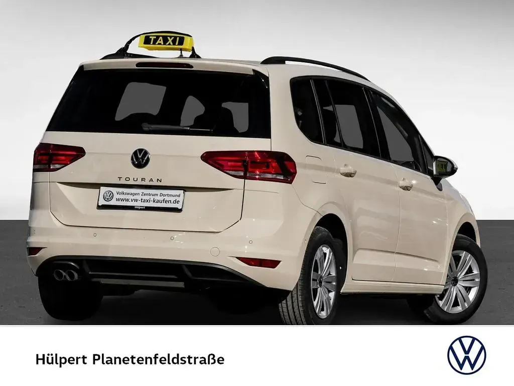 Neu VW Touran Edition 150 PS (110 kW) 2026 Beige Van / Kleinbus