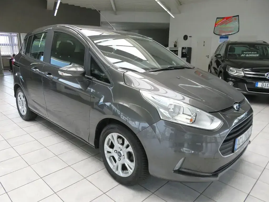 Usado Ford B-MAX 115 HP (84 kW) 2017 Cinzento Monovolume