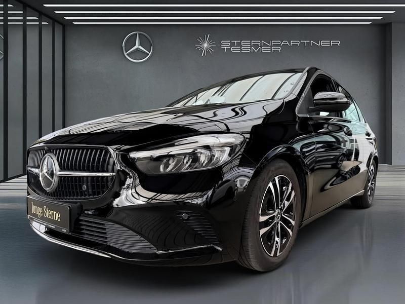 Schwarz nachtschwarz Gebraucht 2024 Mercedes B180 Progressive Van / Kleinbus | 30.800 € (Guter Preis) - Bild 1/3