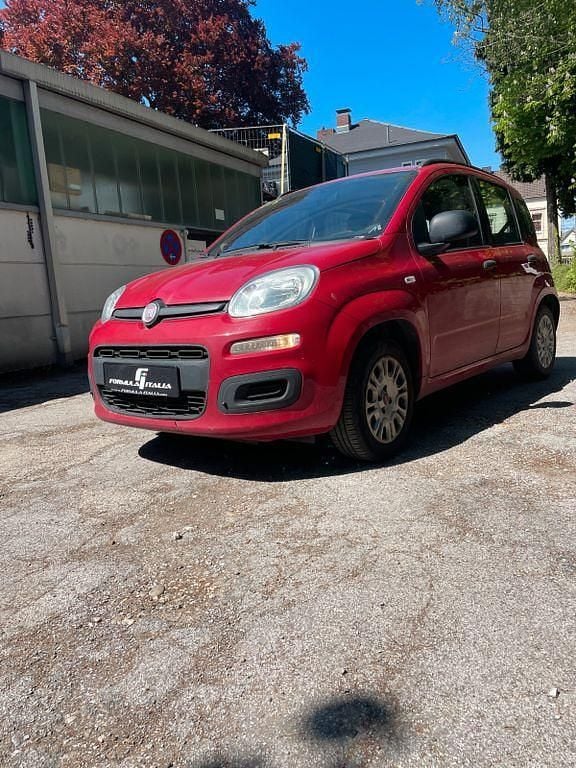 Rot Gebraucht 2014 Fiat Panda Kleinwagen | 4.000 € (Fairer Preis) - Bild 1/4