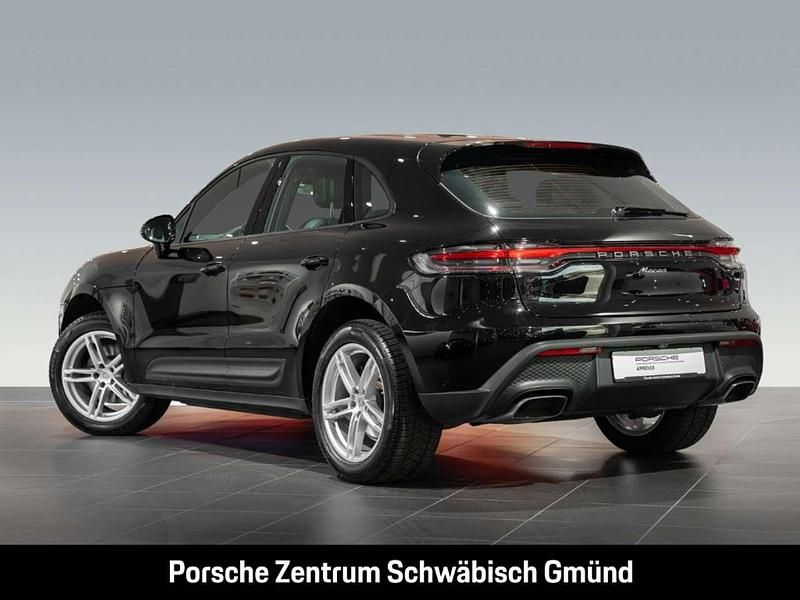 Gebraucht Porsche Macan 265 PS (194 kW) 2024 Schwarz SUV