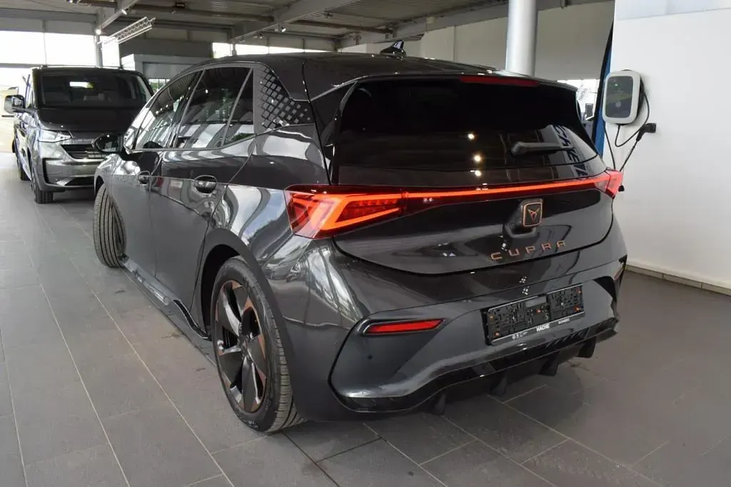 Gebraucht Cupra Born e-Boost 169 kW (231 PS) 2023 Grau Kleinwagen