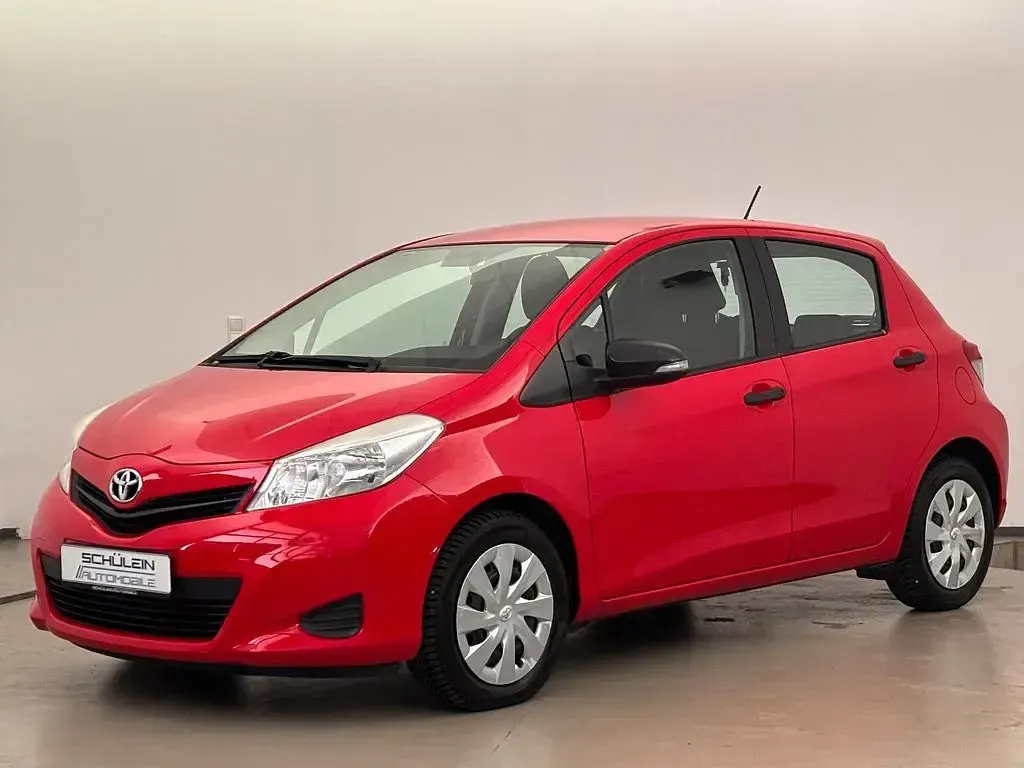 Gebraucht Toyota Yaris Cool 99 PS (72 kW) 2012 Super red 5 Kleinwagen