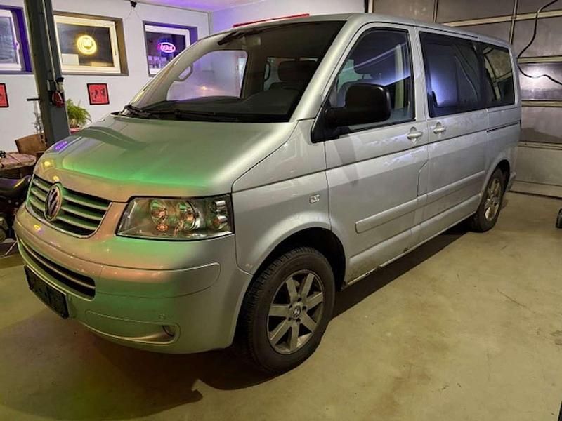 Gebraucht VW Multivan Highline 174 PS (127 kW) 2005 Reflexsilber metallic Van