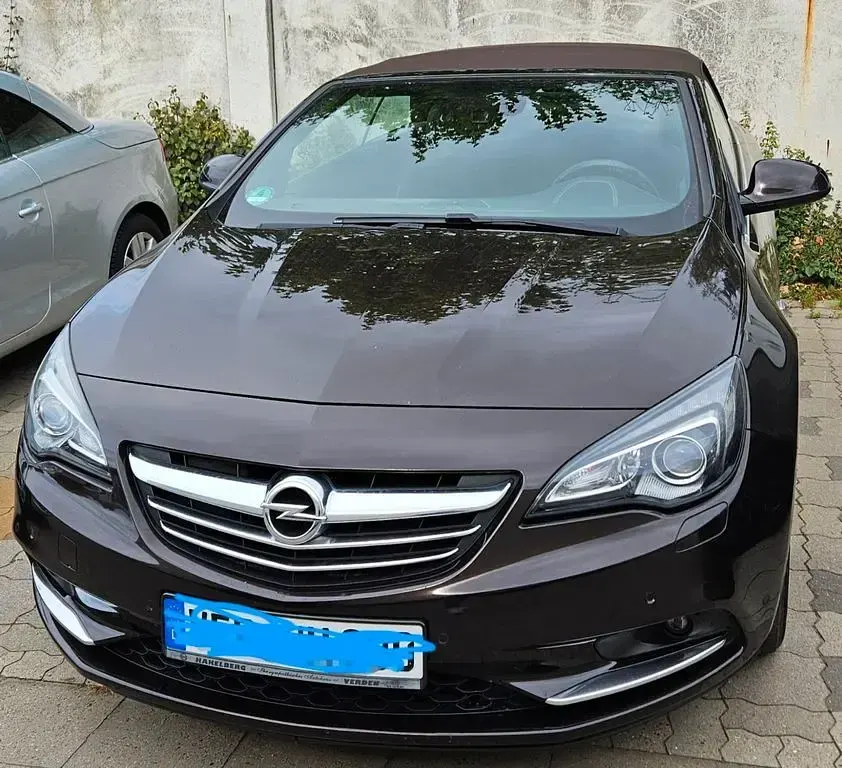 Gebraucht Opel Cascada Innovation 165 PS (121 kW) 2014 Braun Cabrio