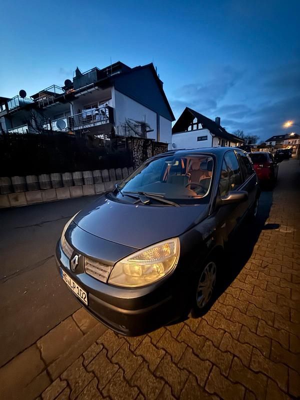 Gebraucht Renault Mégane II 113 PS (83 kW) 2005 Grau Kleinwagen
