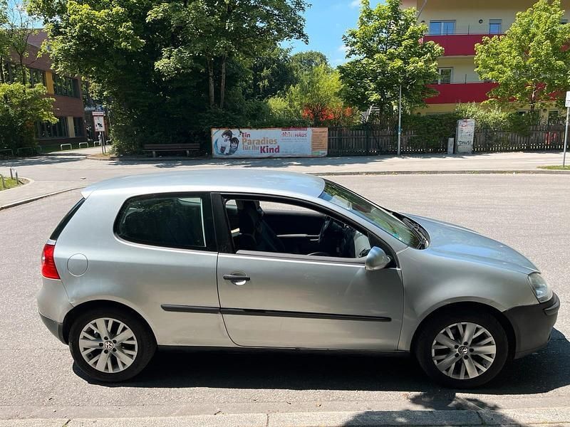 Silber Gebraucht 2004 VW Golf IV Limousine | 1.499 € (Guter Preis) - Bild 1/4