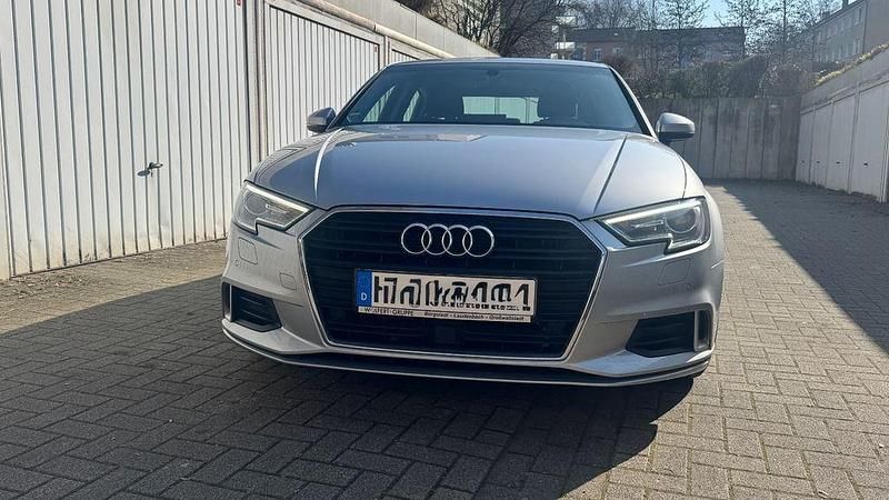 Gebraucht Audi A3 Sport 150 PS (110 kW) 2017 Silber Limousine
