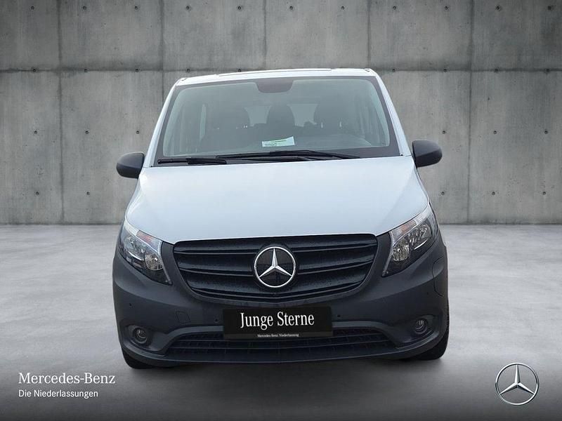 Gebraucht Mercedes e-Vito 150 kW (204 PS) 2022 Weiß Van / Kleinbus