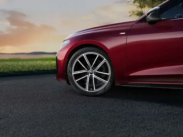 Neu Audi A5 S-Line 150 PS (110 kW) 2026 Rot Limousine