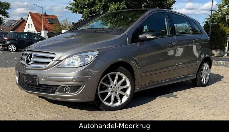 Grau Gebraucht 2007 Mercedes B200 Sport Van / Kleinbus | 2.500 € (Etwas zu teuer) - Bild 1/4