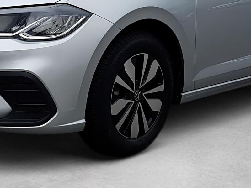 Usata VW Polo Move 95 CV (69 kW) 2024 Argento Berlina