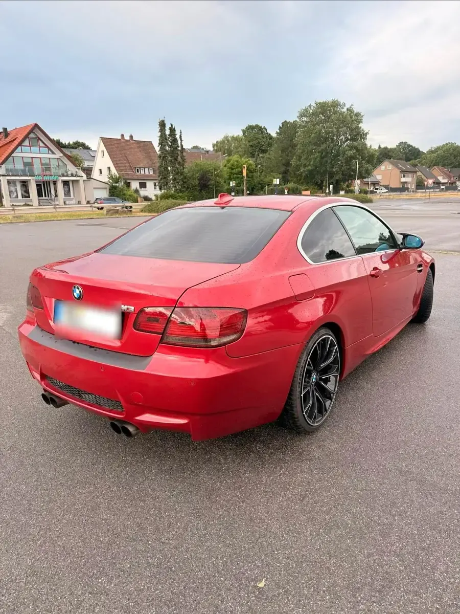 Gebraucht BMW 330 245 PS (180 kW) 2009 Rot Coupé