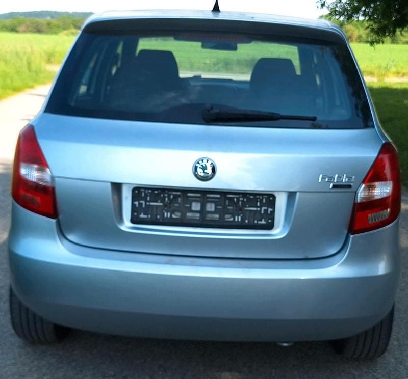 Gebraucht Skoda Fabia 70 PS (51 kW) 2008 Grau Kleinwagen