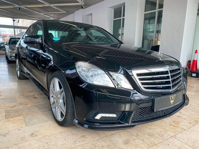Gebraucht Mercedes E300 AMG line 231 PS (169 kW) 2011 Schwarz Limousine
