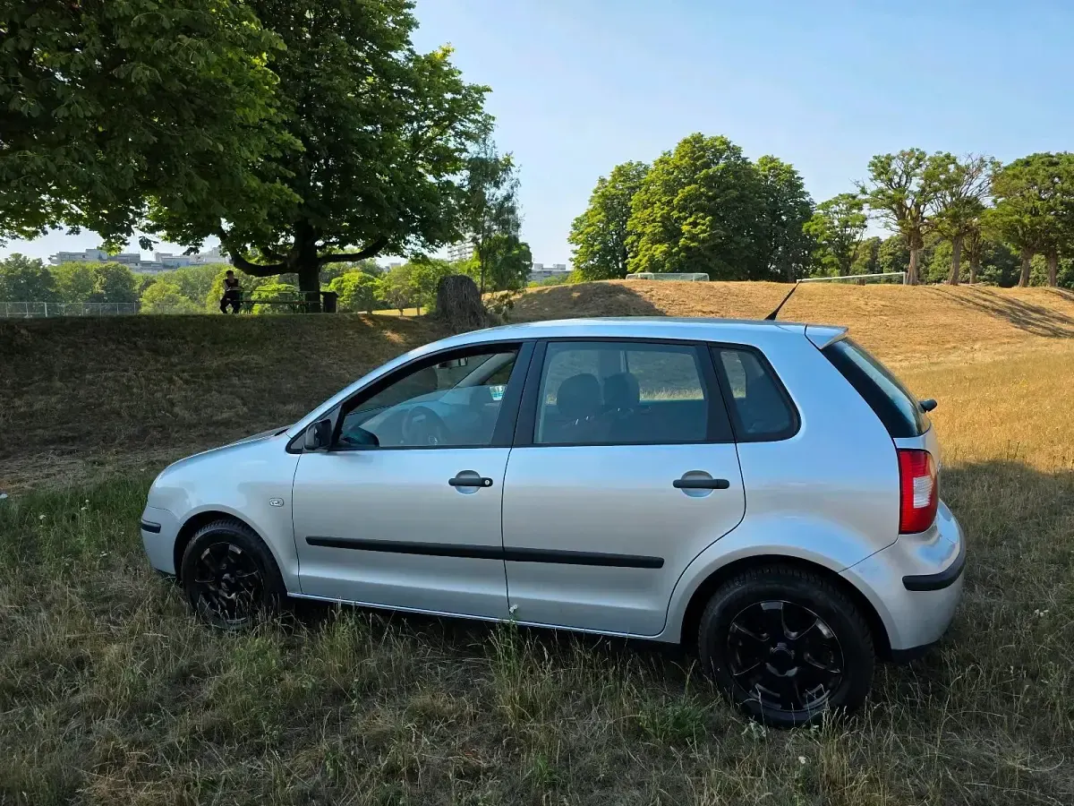 Gebraucht VW Polo 65 PS (47 kW) 2005 Grau Kleinwagen