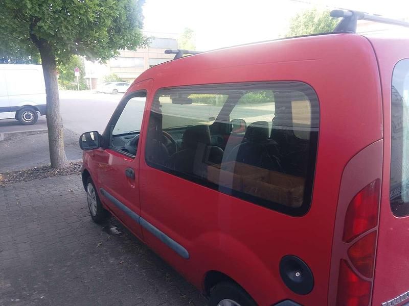 Rot Gebraucht 2001 Renault Kangoo Liberty Van / Kleinbus | 1.800 € (Fairer Preis) - Bild 1/4