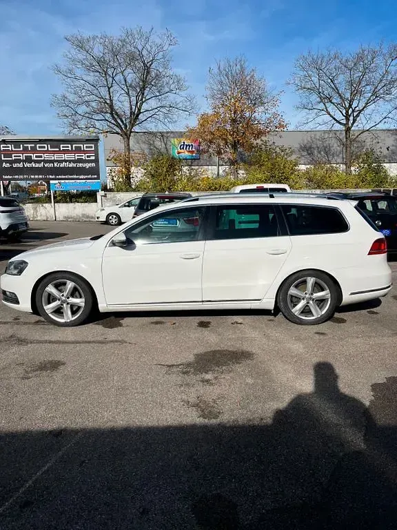 Gebraucht VW Passat Highline 140 PS (102 kW) 2011 Weiß Kombi