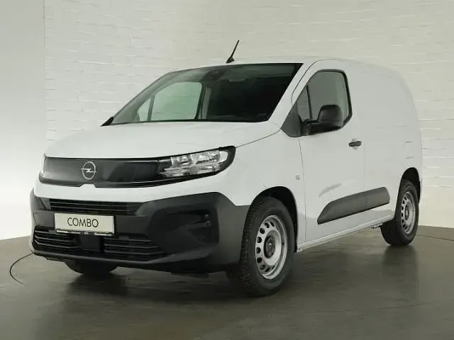 Gebraucht Opel Combo Edition 110 PS (80 kW) 2025 Weiß Van / Kleinbus