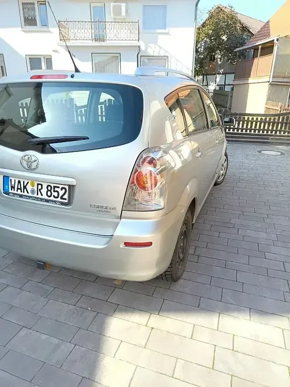 Gebraucht Toyota Corolla Verso Sol 129 PS (94 kW) 2006 Silber Van / Kleinbus