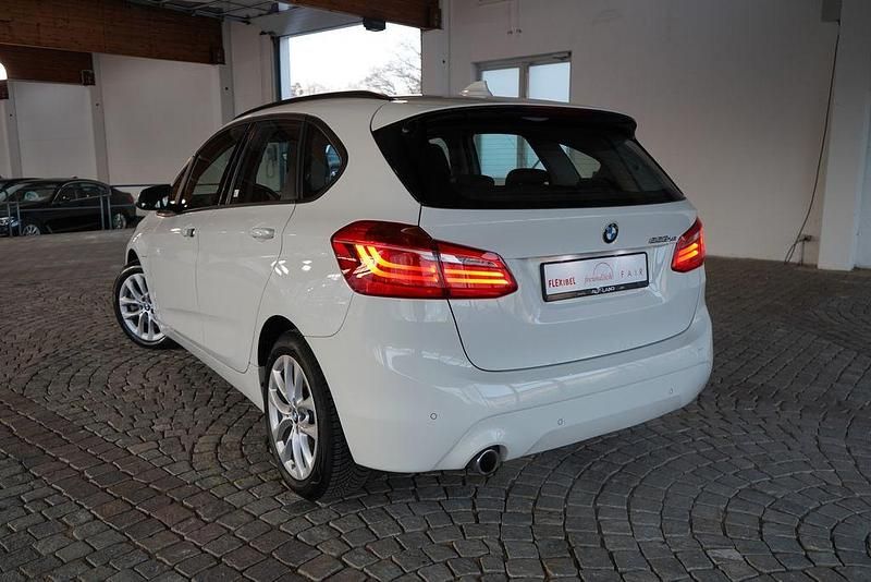 Gebraucht BMW 225 220 PS (161 kW) 2021 Weiß Kombi