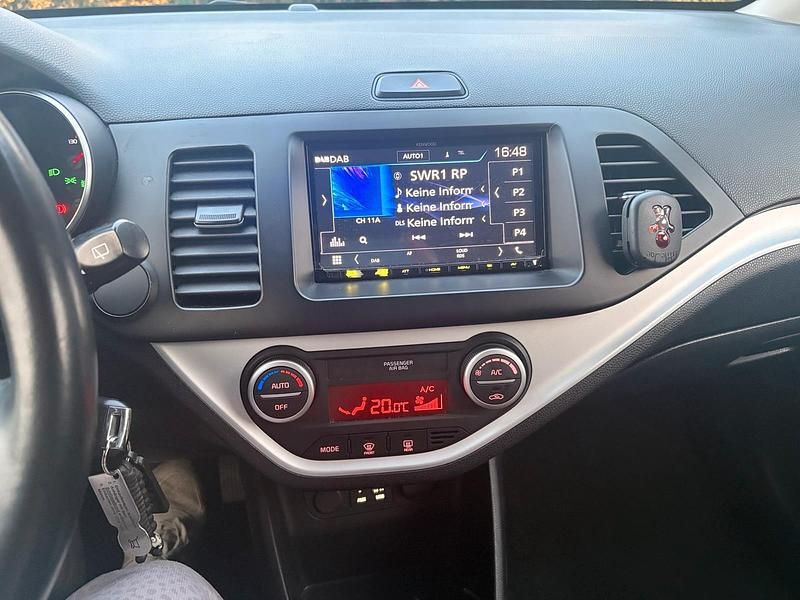 Gebraucht Kia Picanto 86 PS (63 kW) 2016 Schwarz Kleinwagen