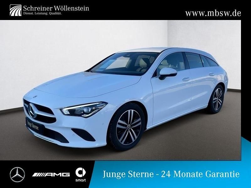 Polarweiß Gebraucht 2022 Mercedes CLA200 Shooting Brake Kombi | 26.660 € (Guter Preis) - Bild 1/4