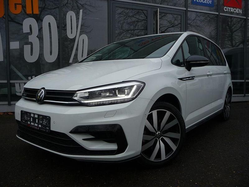 Gebraucht VW Touran Highline 150 PS (110 kW) 2025 Weiß Van / Kleinbus