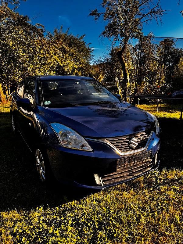 Blau Gebraucht 2018 Suzuki Baleno Kleinwagen | 7.000 € - Bild 1/4