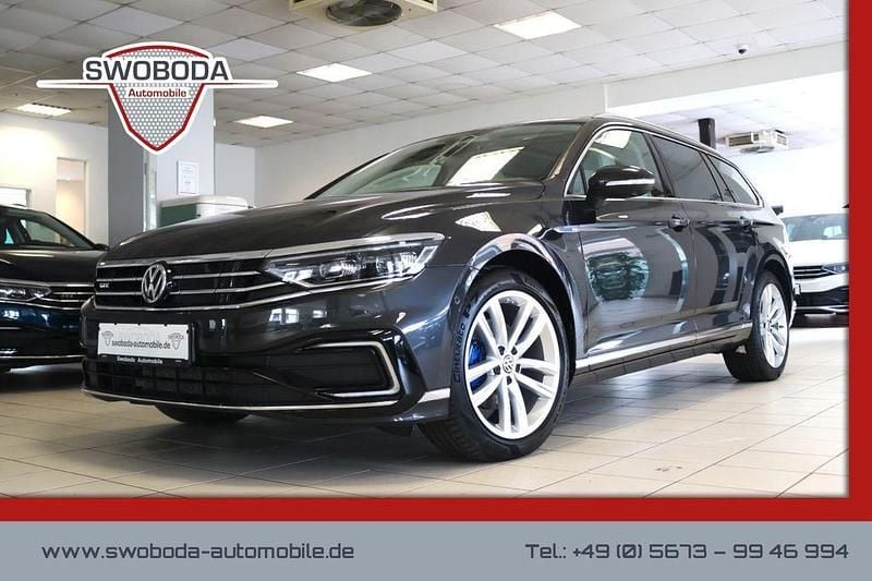 Grau Gebraucht 2020 VW Passat GTE Limousine | 26.950 € (Etwas zu teuer) - Bild 1/2