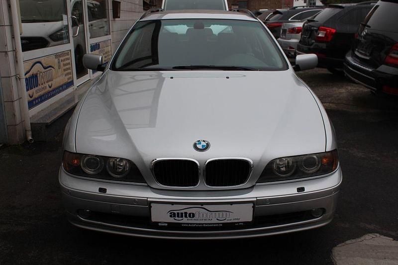Gebraucht BMW 530 231 PS (169 kW) 2002 Grau Kombi