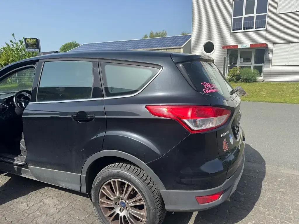 Gebraucht Ford Kuga Titanium 140 PS (102 kW) 2013 Schwarz SUV