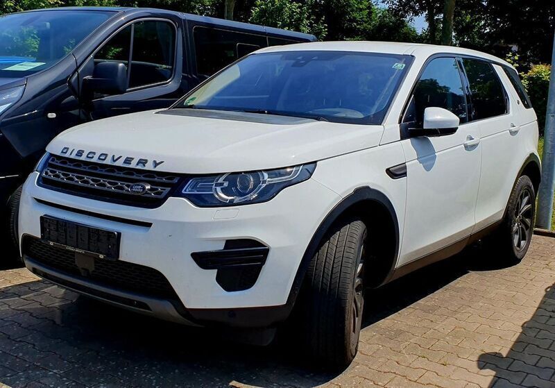 Weiß Gebraucht 2016 Land Rover Discovery Sport SE SUV | 19.610 € (Etwas zu teuer) - Bild 1/4