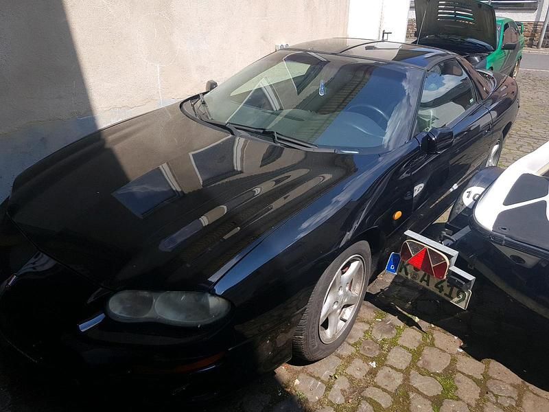 Schwarz Gebraucht 1998 Chevrolet Camaro Cabrio | 1.849 € - Bild 1/4