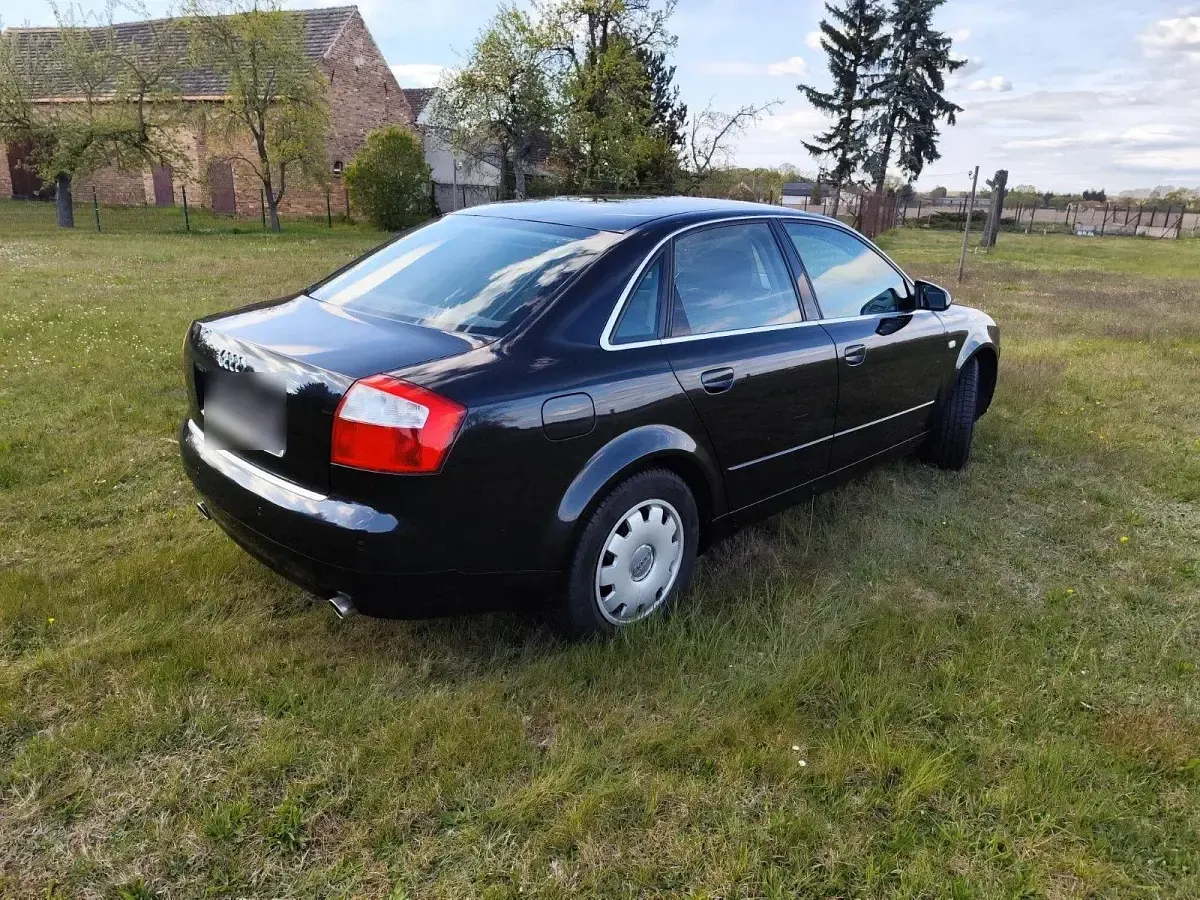 Gebraucht Audi A4 163 PS (119 kW) 2003 Schwarz Limousine