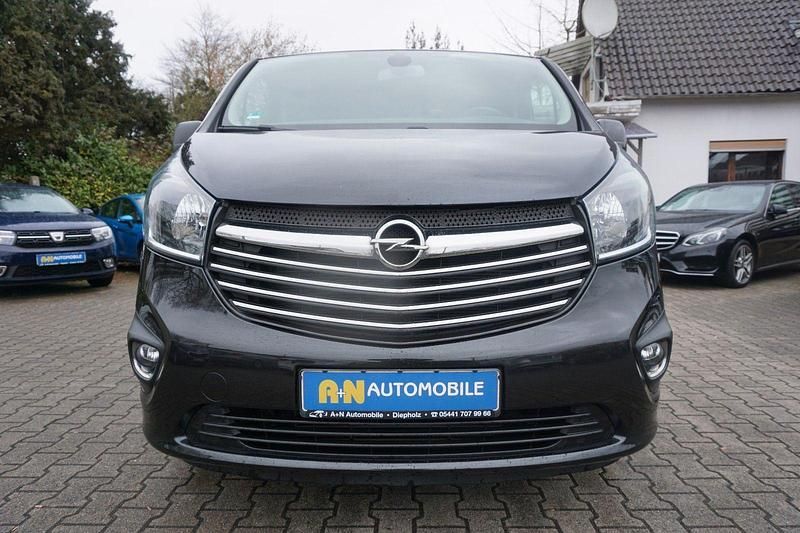 Gebraucht Opel Vivaro 145 PS (106 kW) 2017 Schwarz Van / Kleinbus