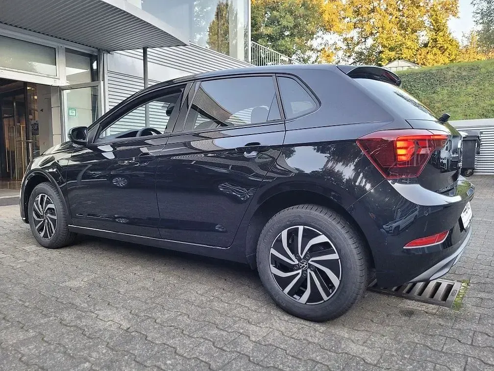 Gebraucht VW Polo Life 95 PS (69 kW) 2025 Schwarz Kleinwagen