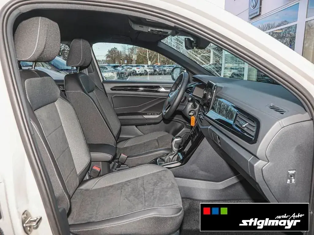 Gebraucht VW T-Roc Style 150 PS (110 kW) 2025 Ascotgrau SUV
