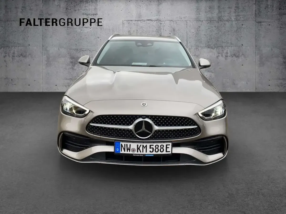 Gebraucht Mercedes C300e AMG line 204 PS (150 kW) 2024 Silber Kombi