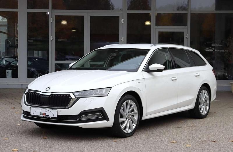Gebraucht Skoda Octavia Style 150 PS (110 kW) 2021 Candyweiss Kombi