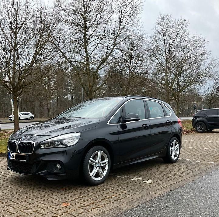 Gebraucht BMW 220 Active Tourer M Sport 190 PS (139 kW) 2015 Schwarz Van / Kleinbus